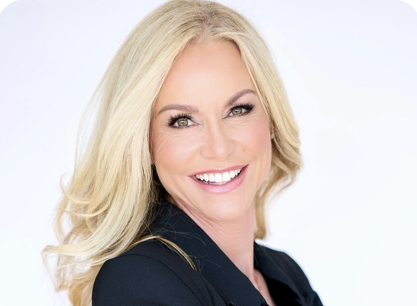 Amberly Lago is a bestselling author and speaker and a client of Next Step Brands.